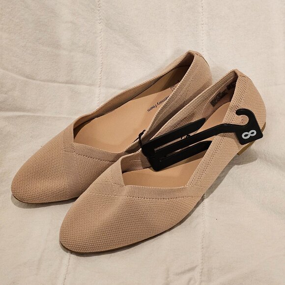 Time and Tru flats (size 8) - Picture 1 of 4